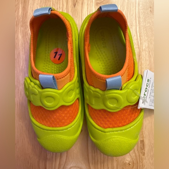 CROCS Kids’ Swiftwater Splash Water Shoes - Picture 4 of 6